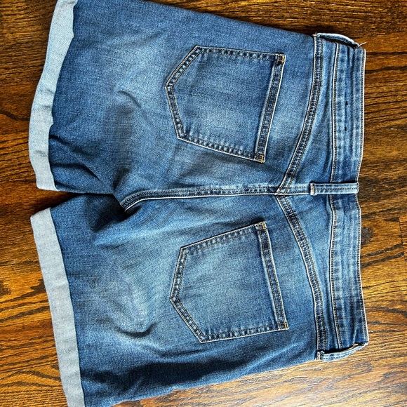 GBG Los Angeles Women’s Jean Shorts Size 27 - Picture 2 of 3